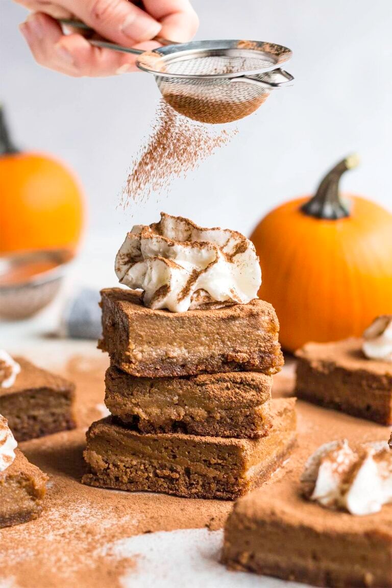 Healthy Pumpkin Pie Bars