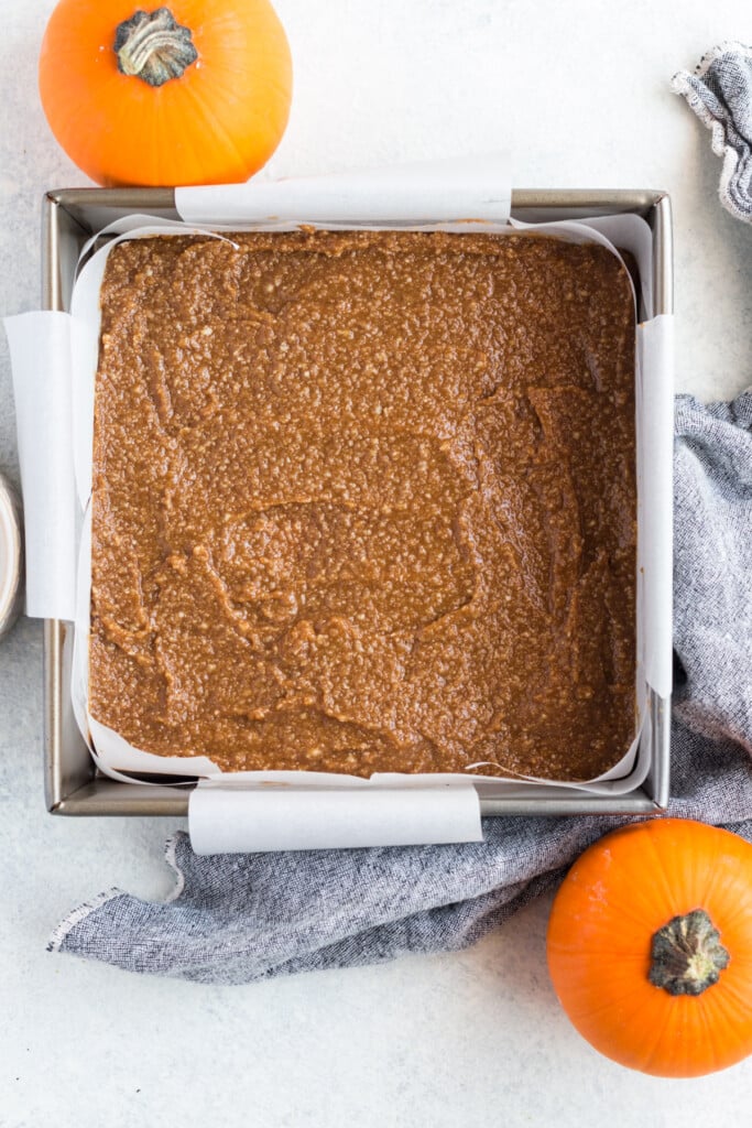 crust for pumpkin pie bars in a baking pan
