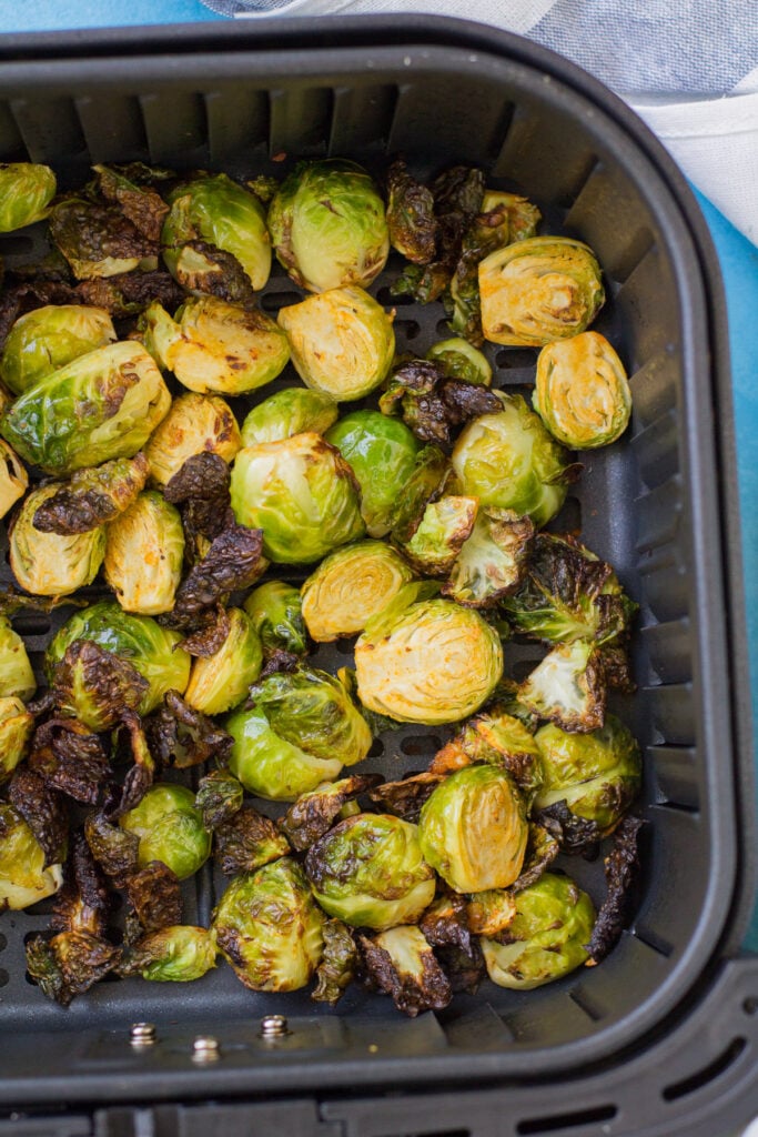 Roasted brussels sprouts in the air fryer