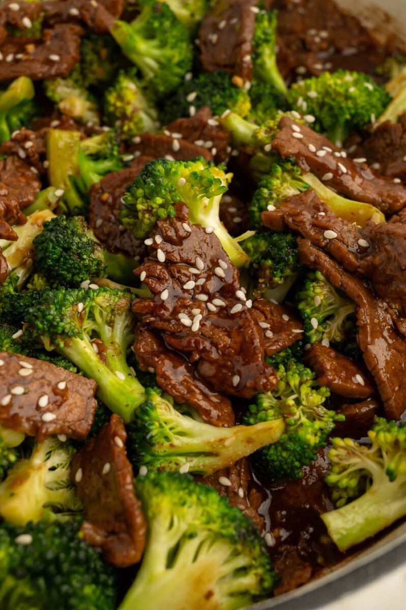 A close up of healthy beef and broccoli.